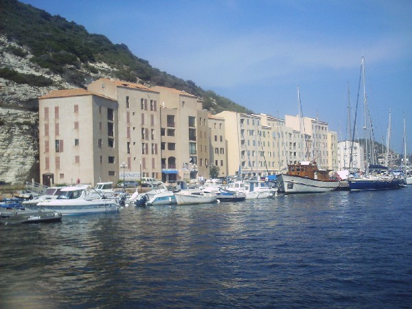 bonifacio10